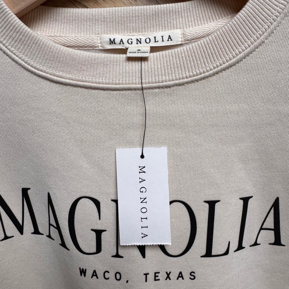 NWT Magnolia Waco Texas Ivory Sweatshirt Crewneck Unisex Oversized (Sm Med) HGTV - Picture 5 of 8